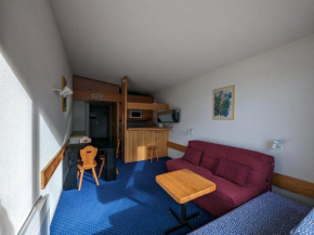 Studio rénové avec balcon, ski aux pieds à Arc 1800, sud, proche commerces et ascenseurs - FR-1-346-546